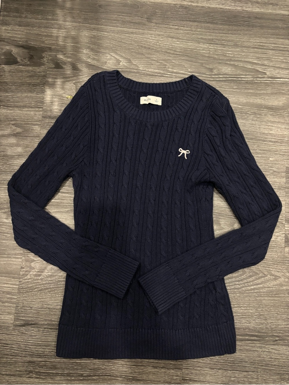 hollister bow sweater